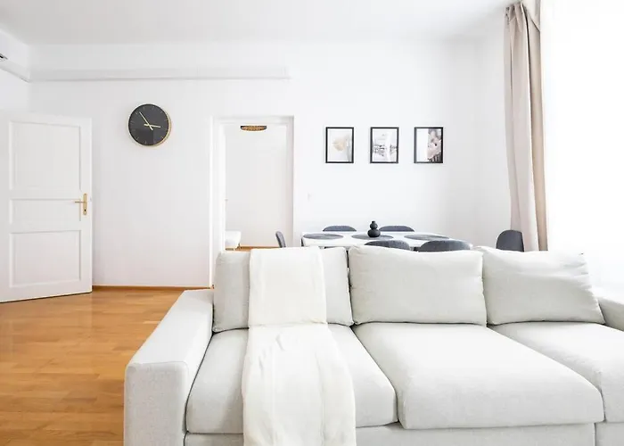 Orestaliving - Danube Canal View Appartement